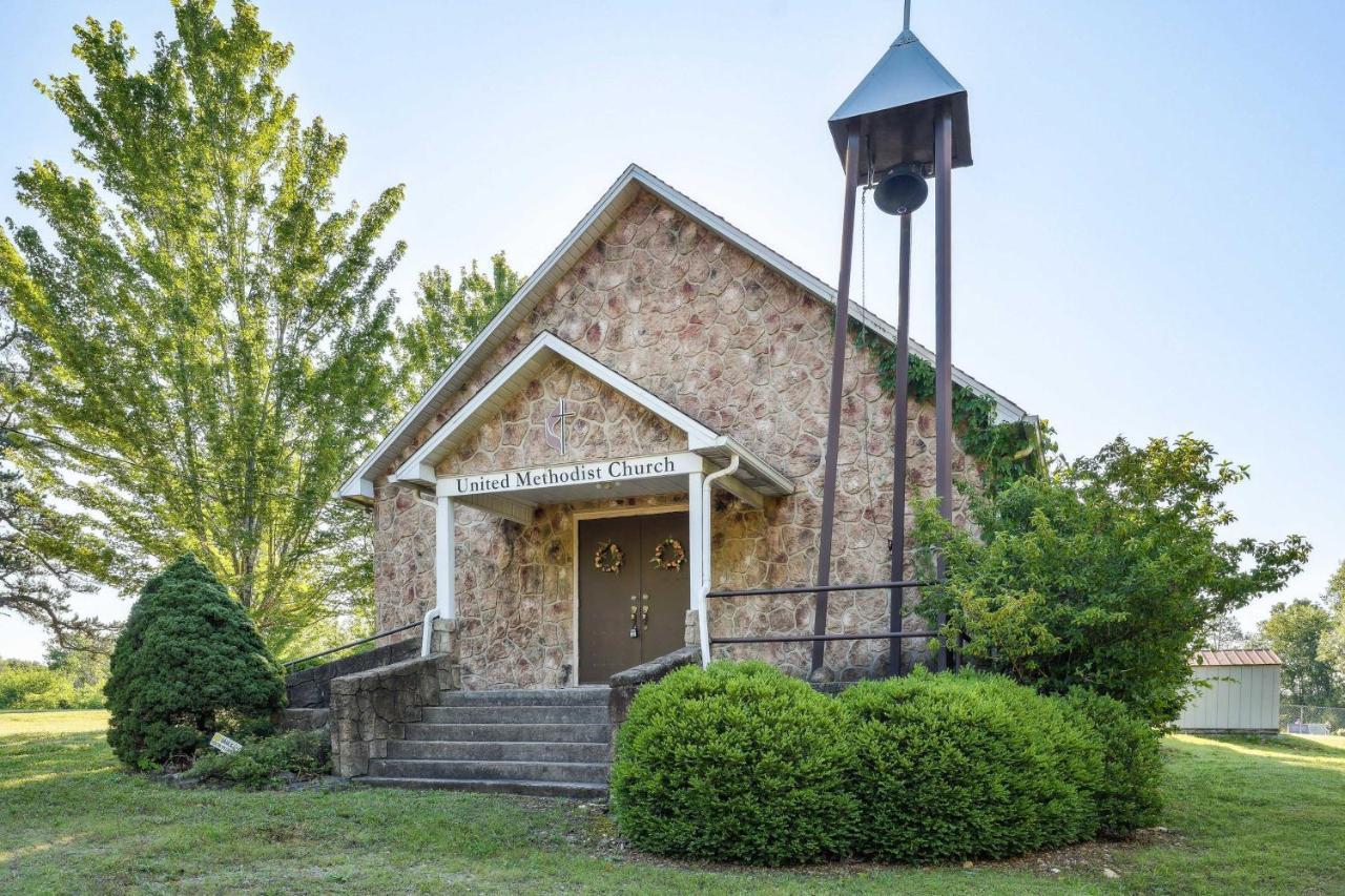 Old Church Retreat With Fire Pit And Air Hockey! Omaha Екстер'єр фото